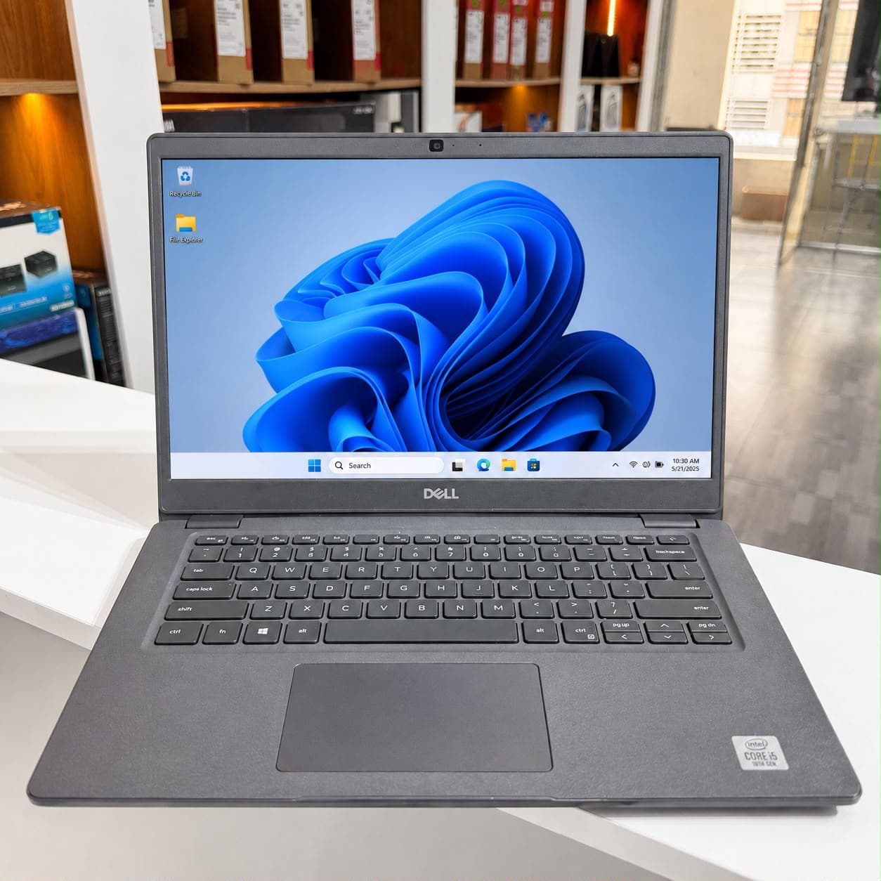 Dell Latitude 3410 Laptop i5 10th Gen 8GB 256GB Windows 11 Pro 14″ Display · Pre-Owned view 5