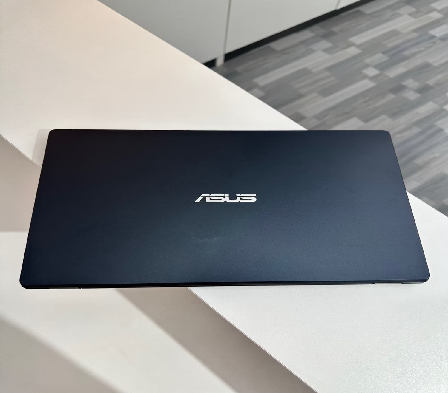 ASUS Vivobook Go 14 inch laptop — Intel Celeron, Black · Pre-Owned view 4